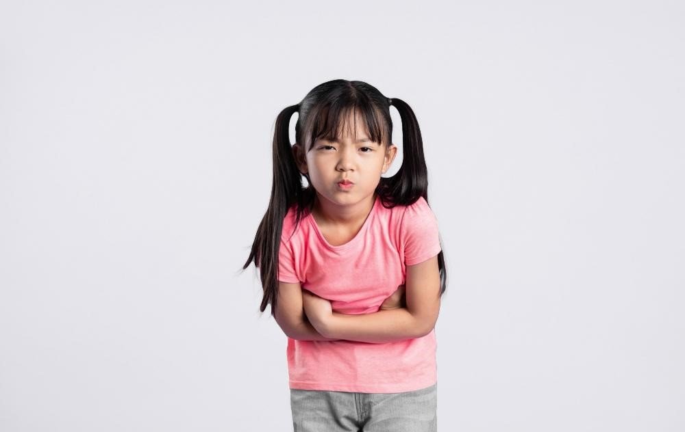 Mengenal Prebiotik FOS dan GOS untuk Pencernaan Si Kecil 