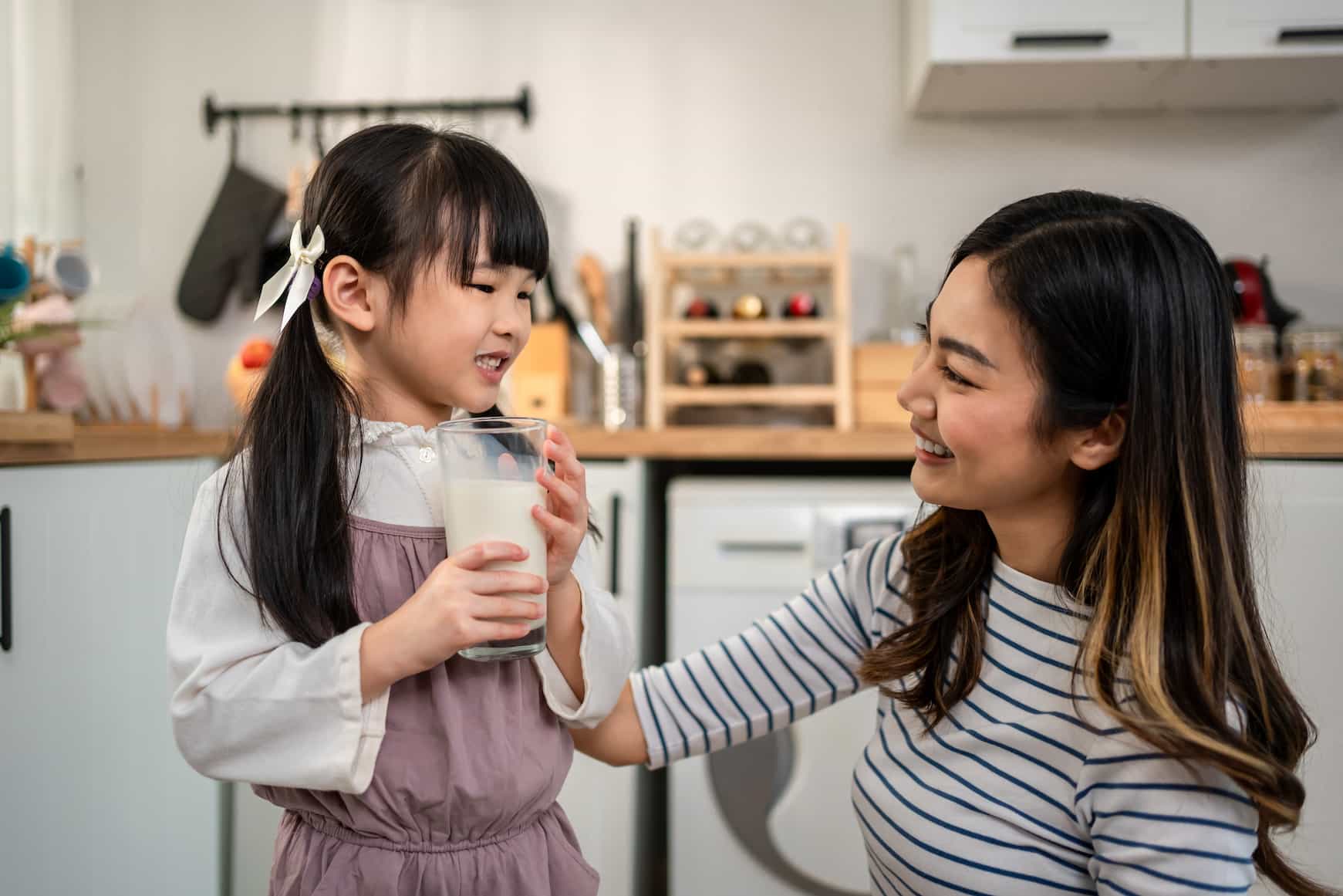 Susu Tinggi FOS dan GOS untuk Kesehatan Pencernaan Anak