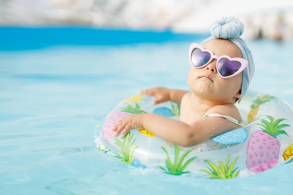 Safe Ways to Teach Your Little One to Swim