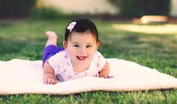 Perkembangan Bayi 4-6 Bulan, Ini Kemampuan Barunya
