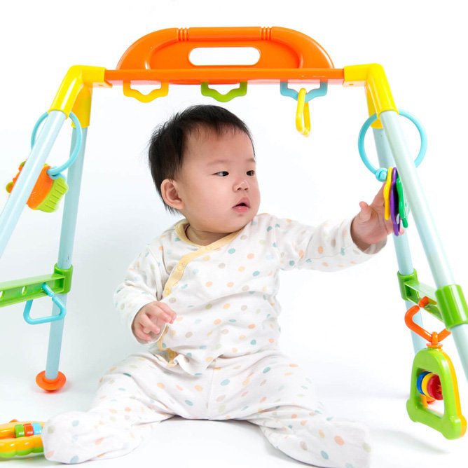 5 Toys to stimulate 3 months old baby