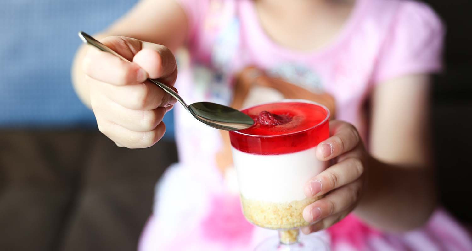 Aneka Puding Strawberry untuk Dessert Si Kecil